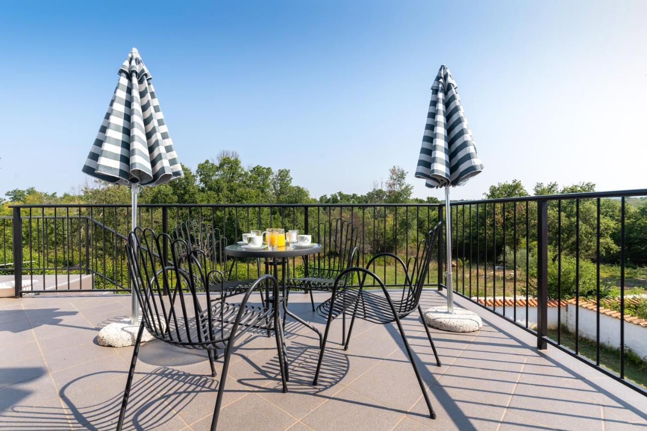 Apartments Oliva Пореч Екстер'єр фото