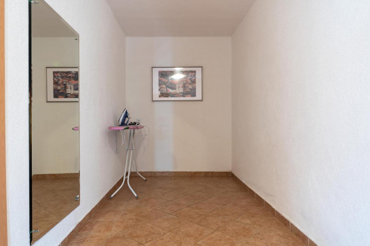 Apartments Oliva Пореч Екстер'єр фото