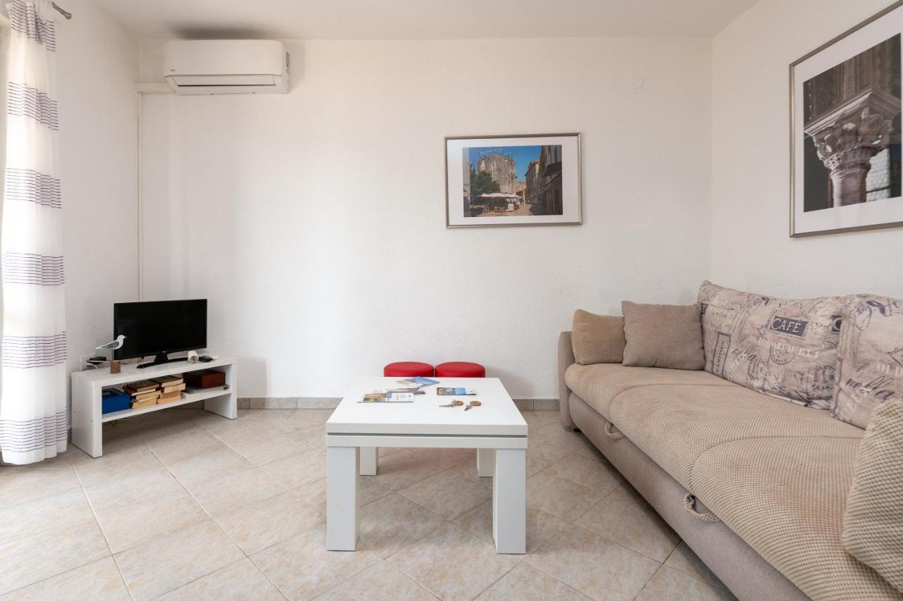 Apartments Oliva Пореч Екстер'єр фото