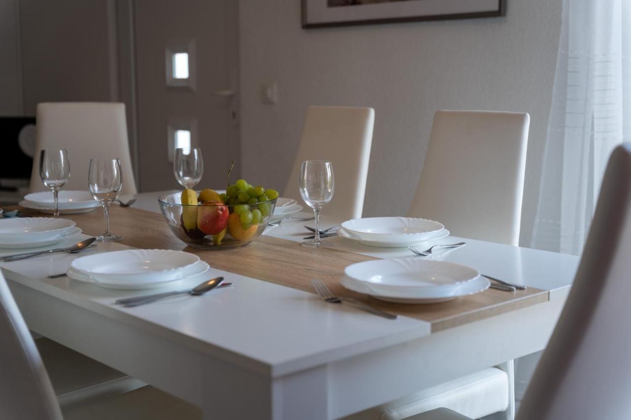 Apartments Oliva Пореч Екстер'єр фото
