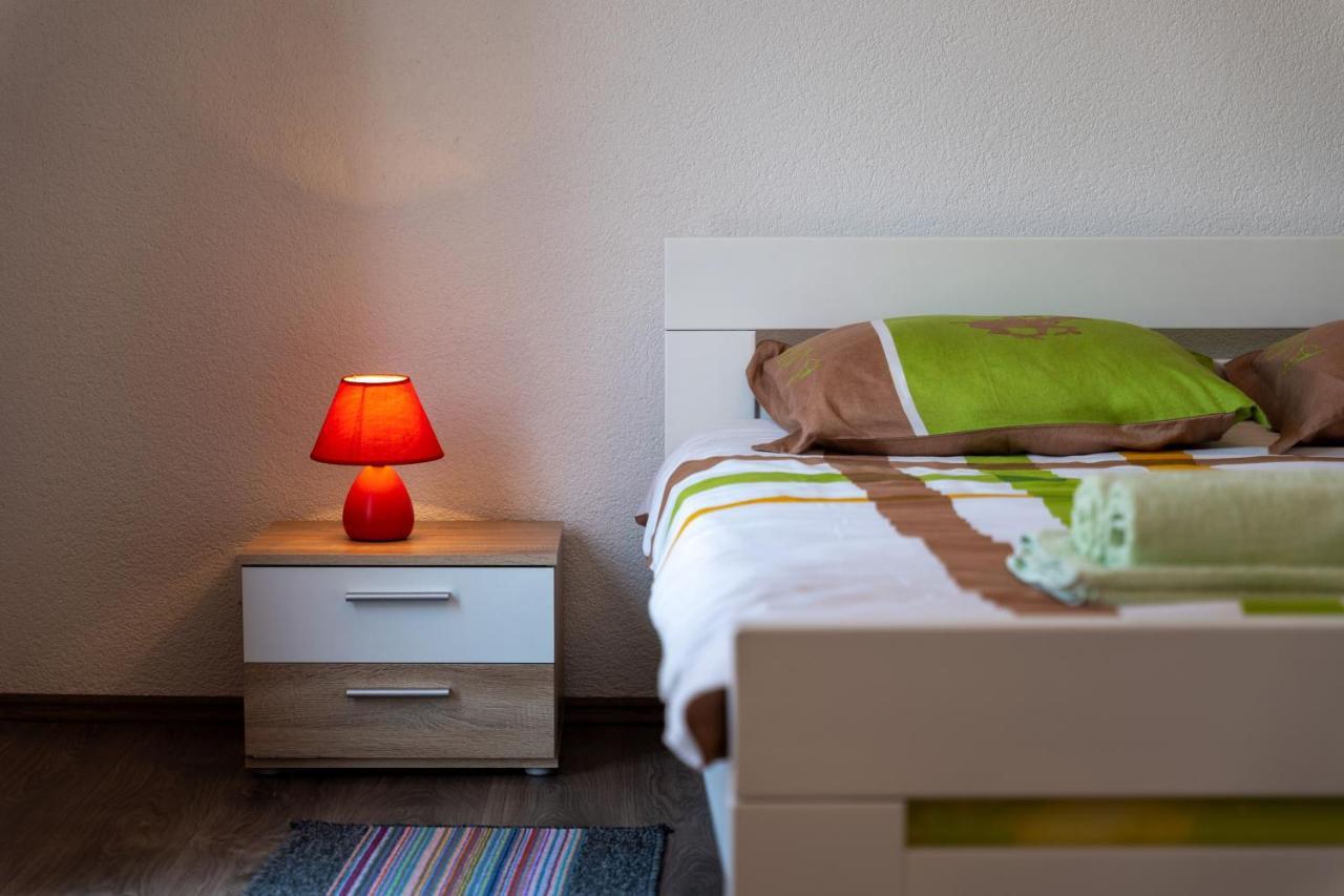 Apartments Oliva Пореч Екстер'єр фото