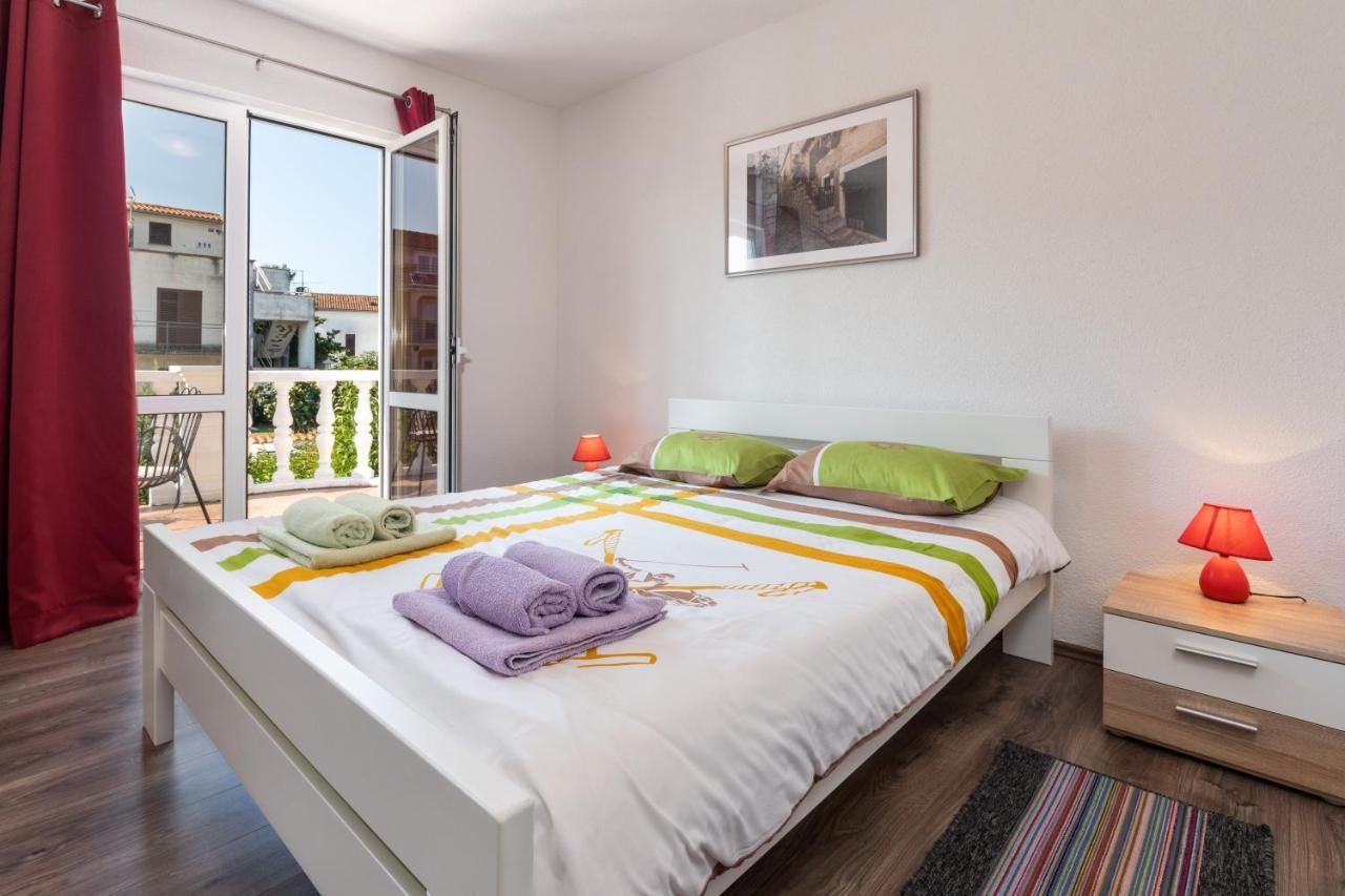 Apartments Oliva Пореч Екстер'єр фото